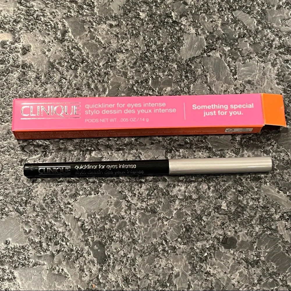 NIB Clinique quickliner intense ebony